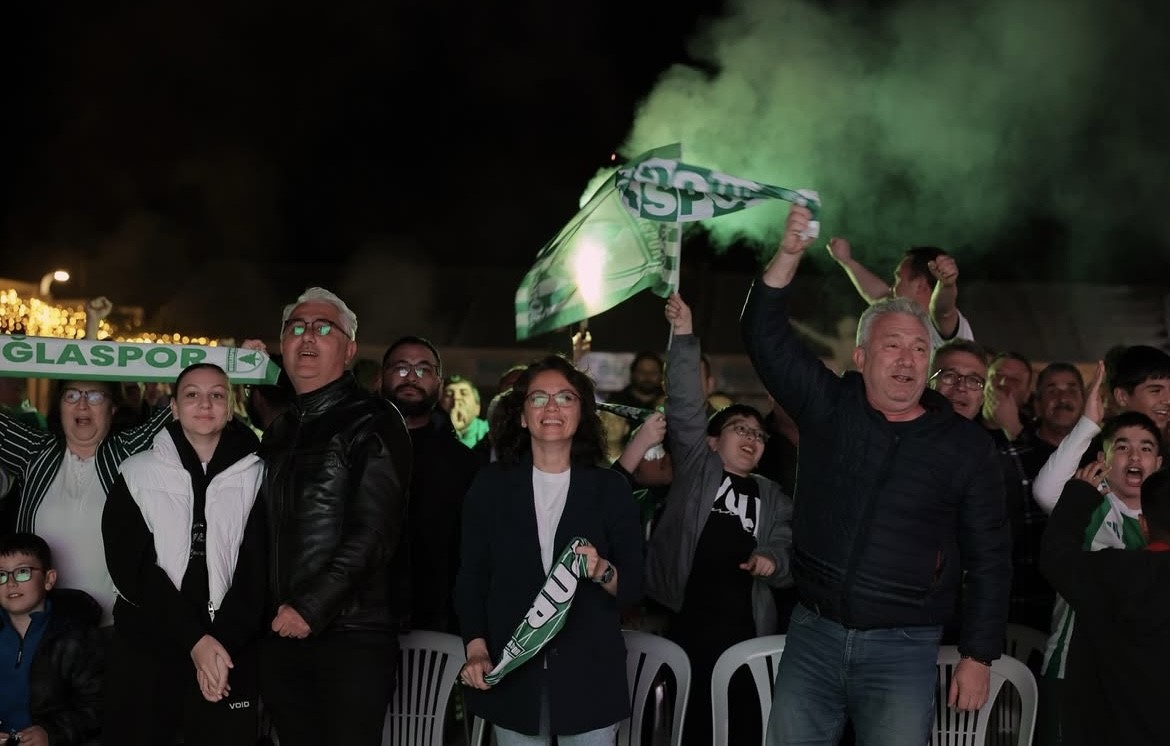 Muğlaspor’un zaferi geceyi bayrama çevirdi
