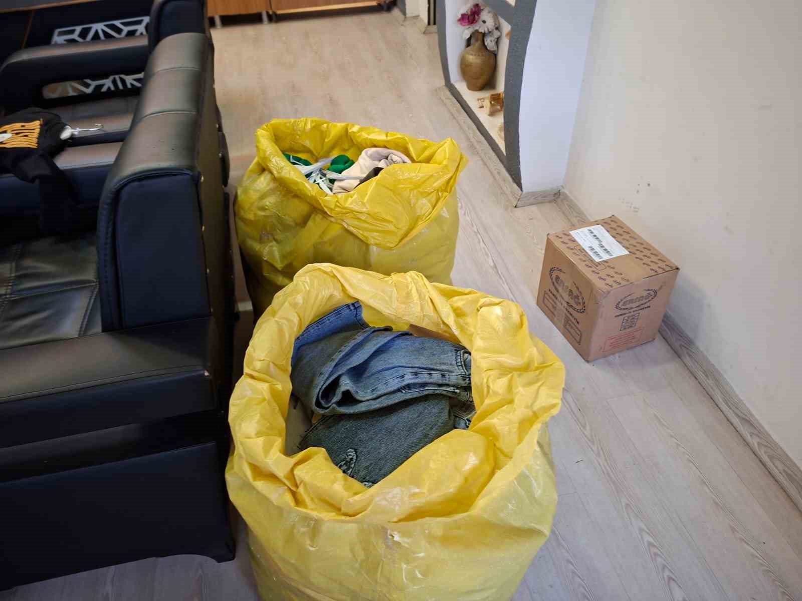 Muhtar maaşıyla ihtiyaç sahibi çocuklara umut oluyor
