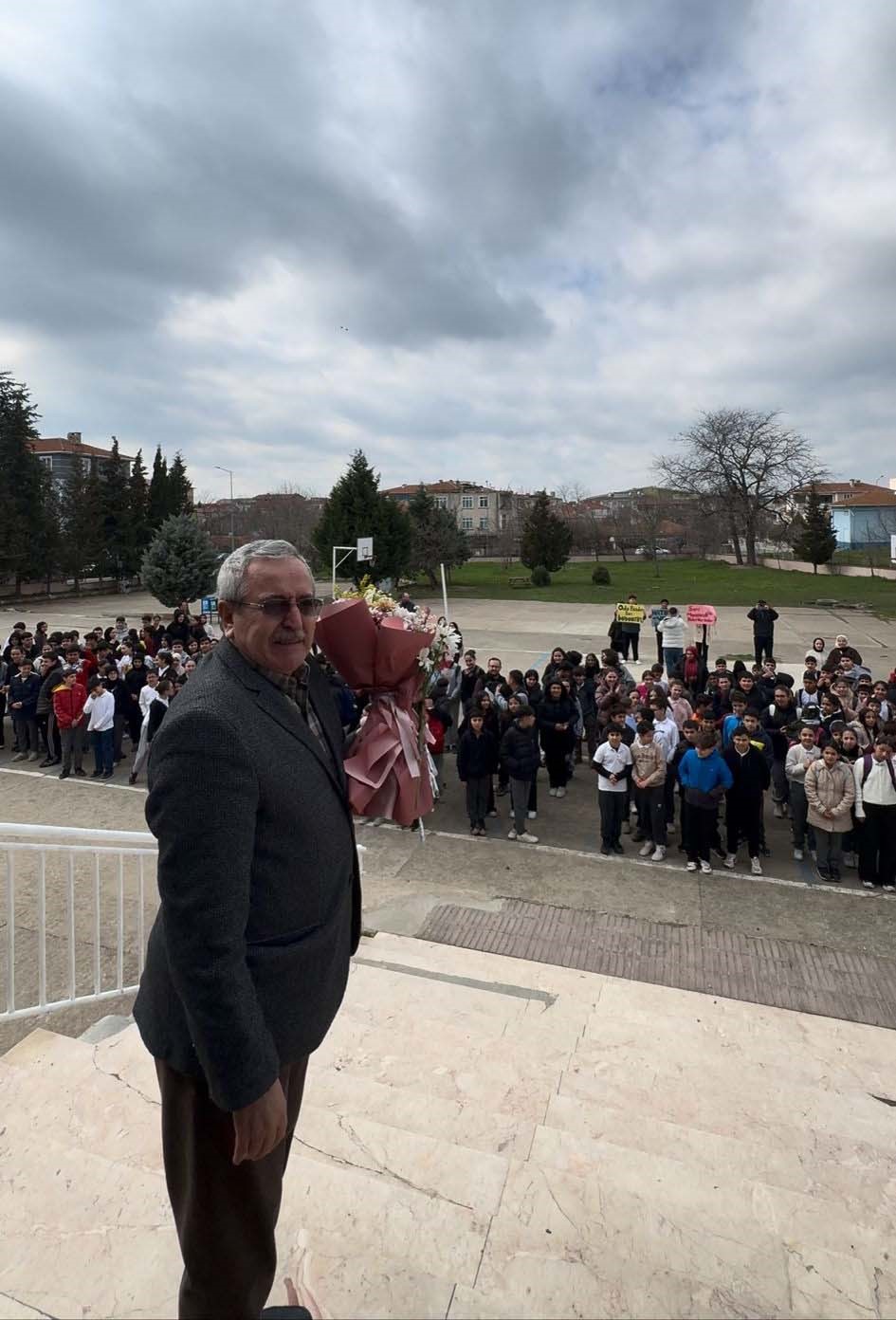 Muratlı’da emekli olan öğretmene duygusal veda
