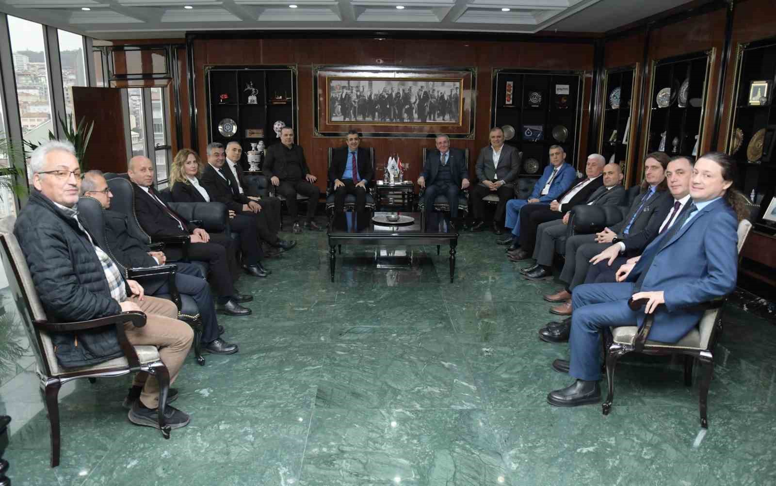 Murzioğlu: "Kayıt dışı ekonomiye karşı hep birlikte durmalıyız"
Murzioğlu: "Kayıt dışı ekonomiye karşı hep birlikte durmalıyız"