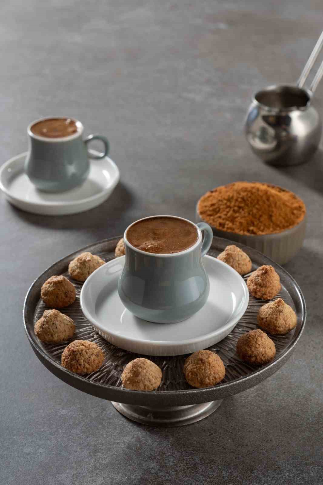 Musko Kuruyemiş, zengin ürün çeşitliliğiyle vatandaşların tercihi oluyor
