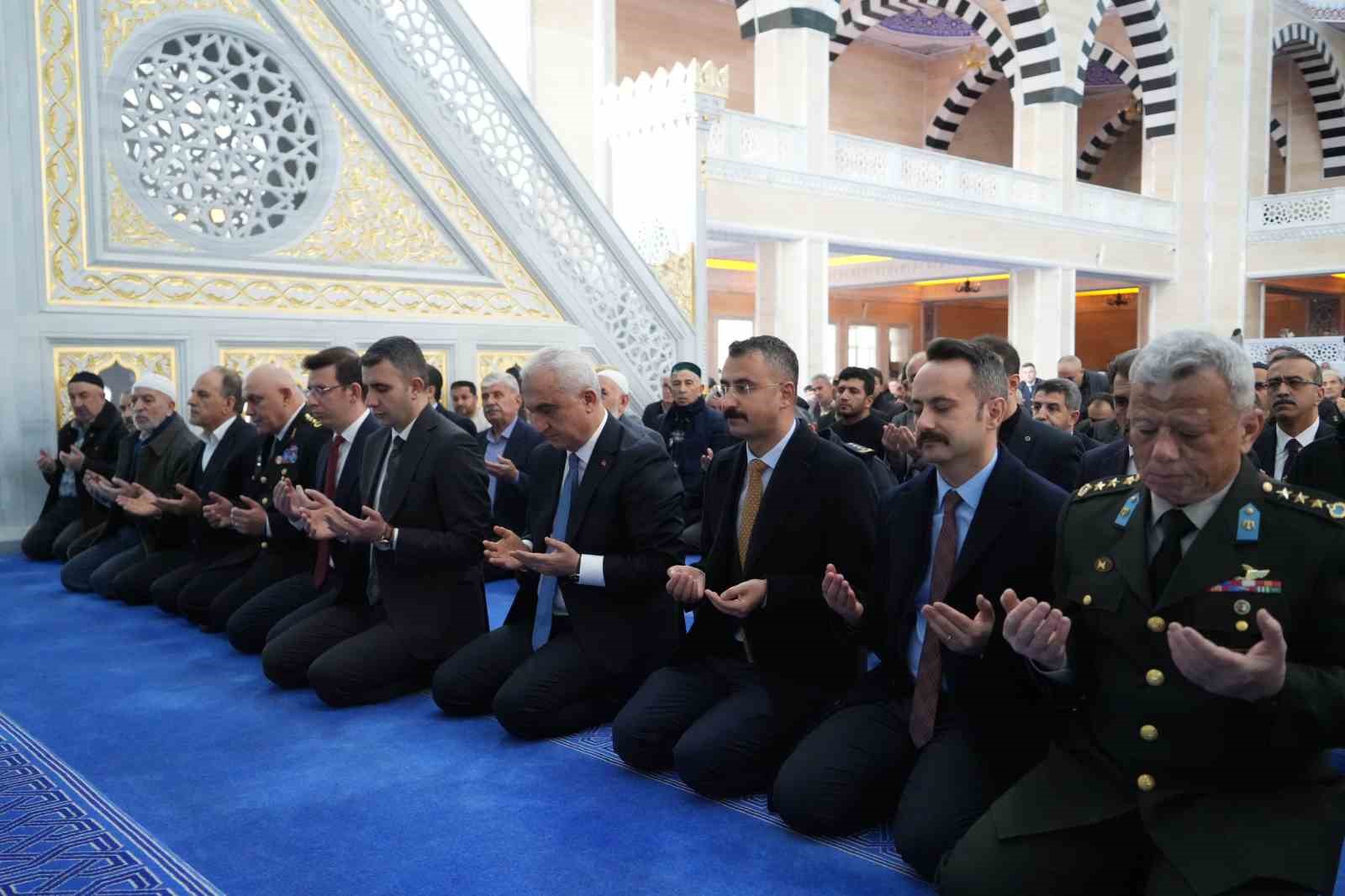 Muş’ta 18 Mart Şehitleri Anma Günü ve Çanakkale Zaferi’nin 111. yılı
