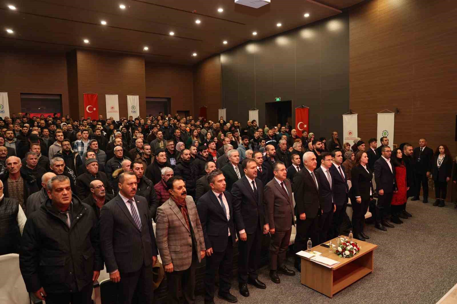 Muş’ta 2 bin 142 konutun hak sahipleri kura ile belirlendi
