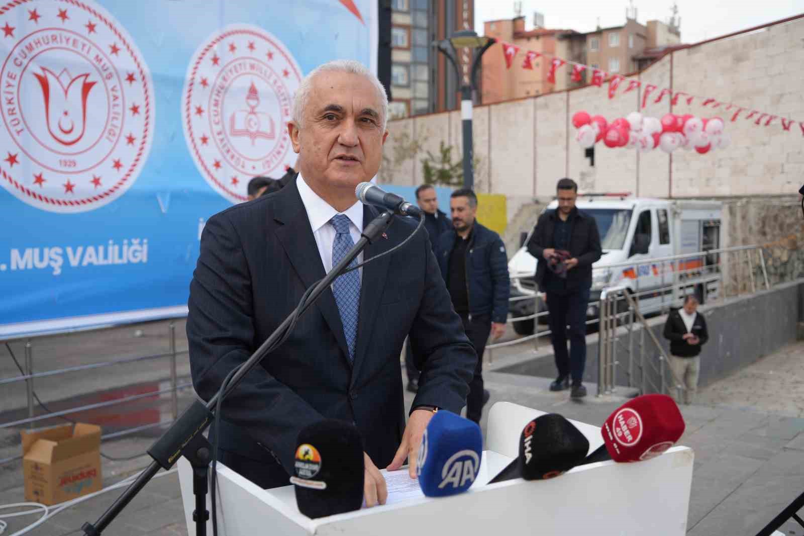 Muş’ta 23 Nisan Ulusal Egemenlik ve Çocuk Bayramı kutlandı
