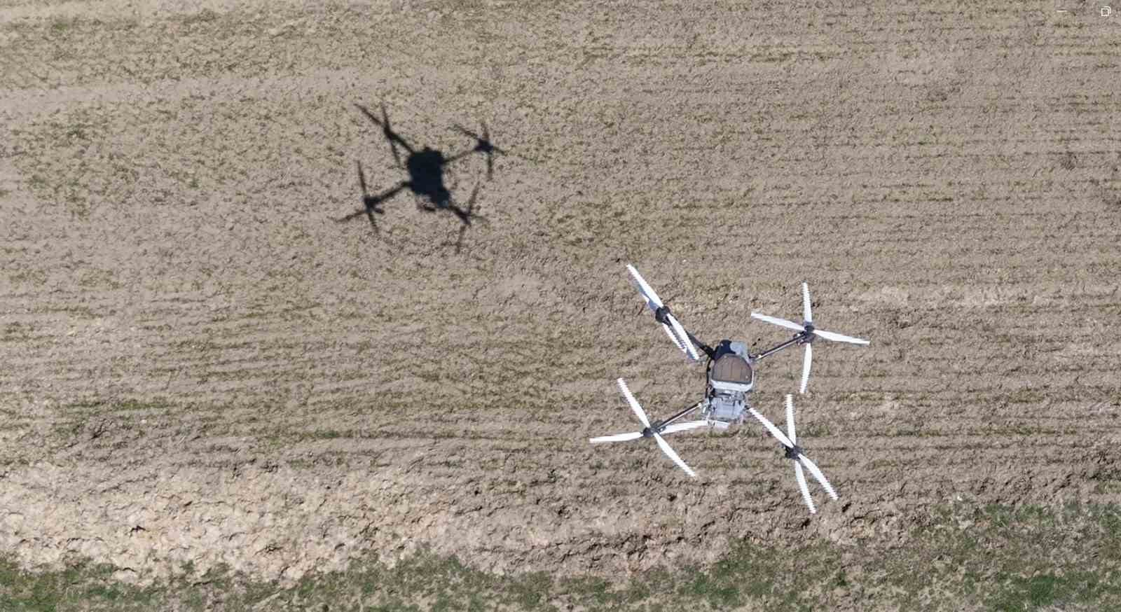 Muş’ta 42 bin dönümlük tarım arazisi dron ile gübrelendi
