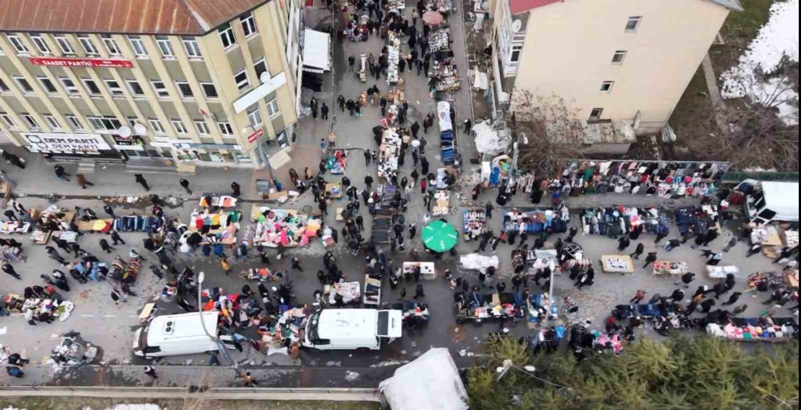 Muş’ta bayram pazarında arefe yoğunluğu
