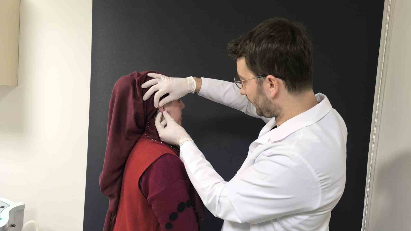 Muş’ta bir ilk: Kulak keloidi, ödüllü cerrahi teknikle tedavi edildi
Muş’ta bir ilk: Kulak keloidi, ödüllü cerrahi teknikle tedavi edildi