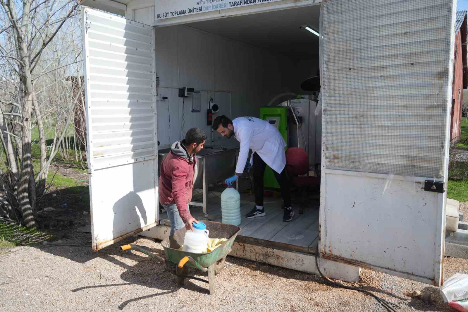 Muş’ta çiğ süt soğuk zincir projesi hayata geçti
