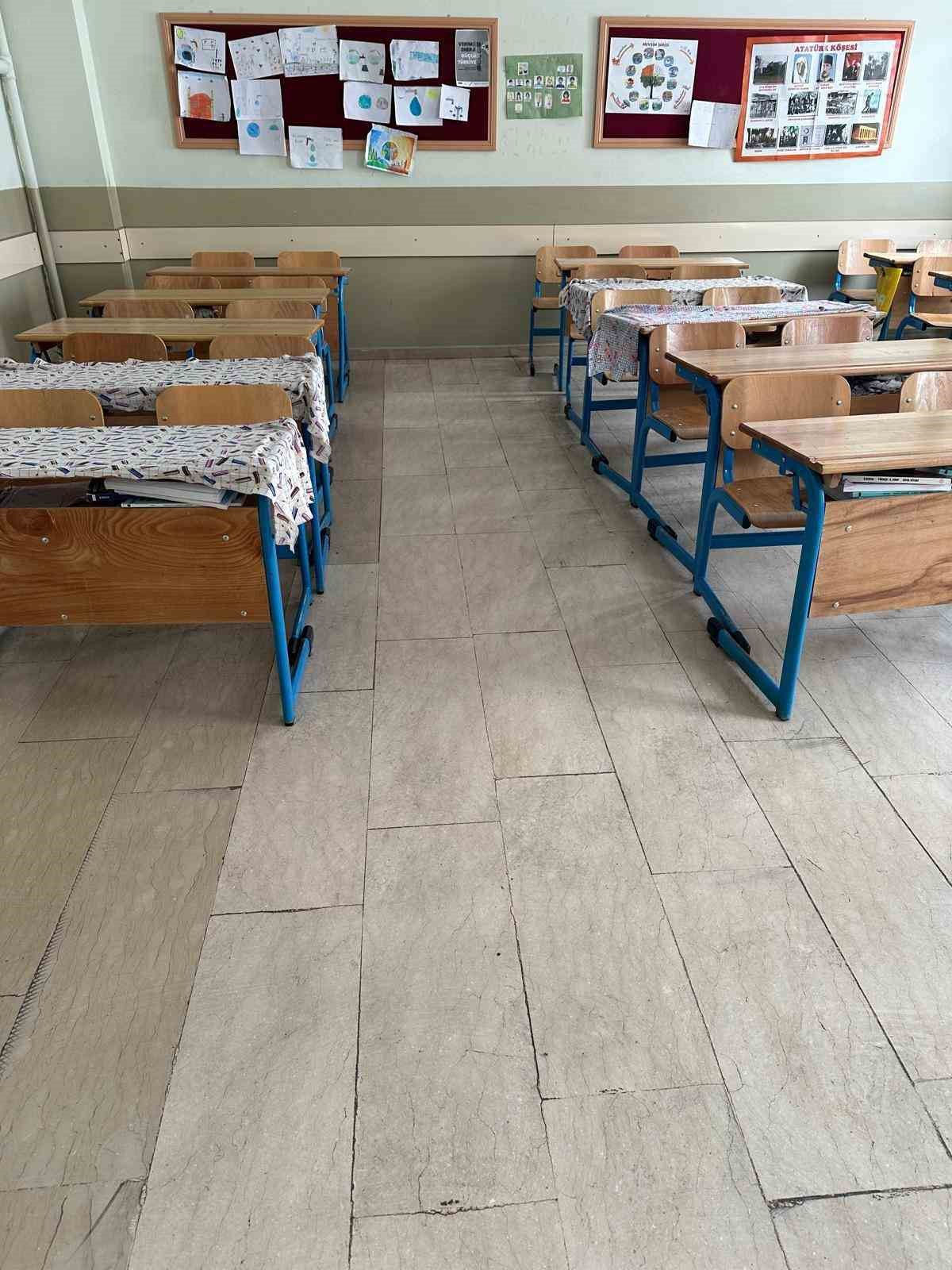 Muş’ta denetimli serbestlik yükümlülerinden okullara destek
