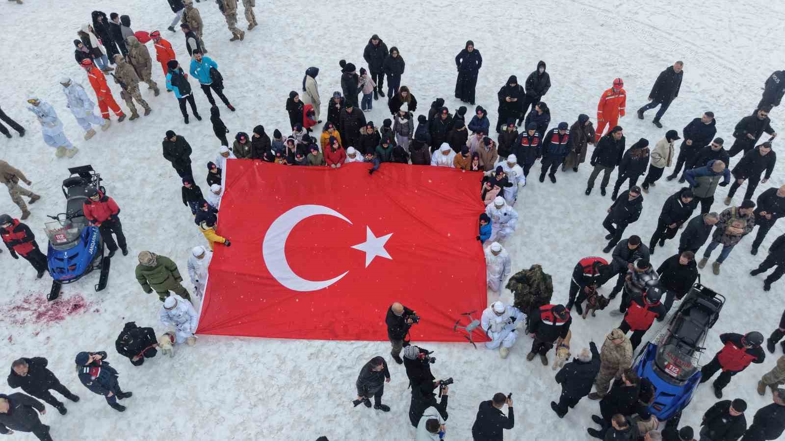 Muş’ta "Kar Festivali" renkli görüntülere sahne oldu
