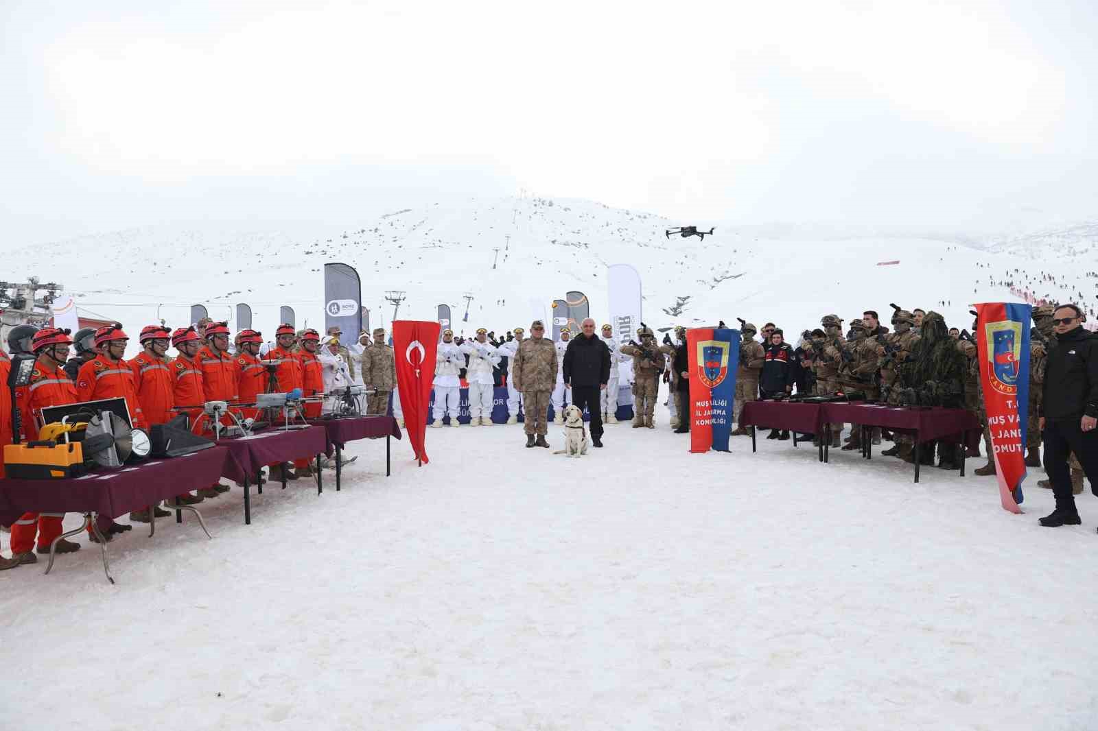 Muş’ta "Kar Festivali" renkli görüntülere sahne oldu
