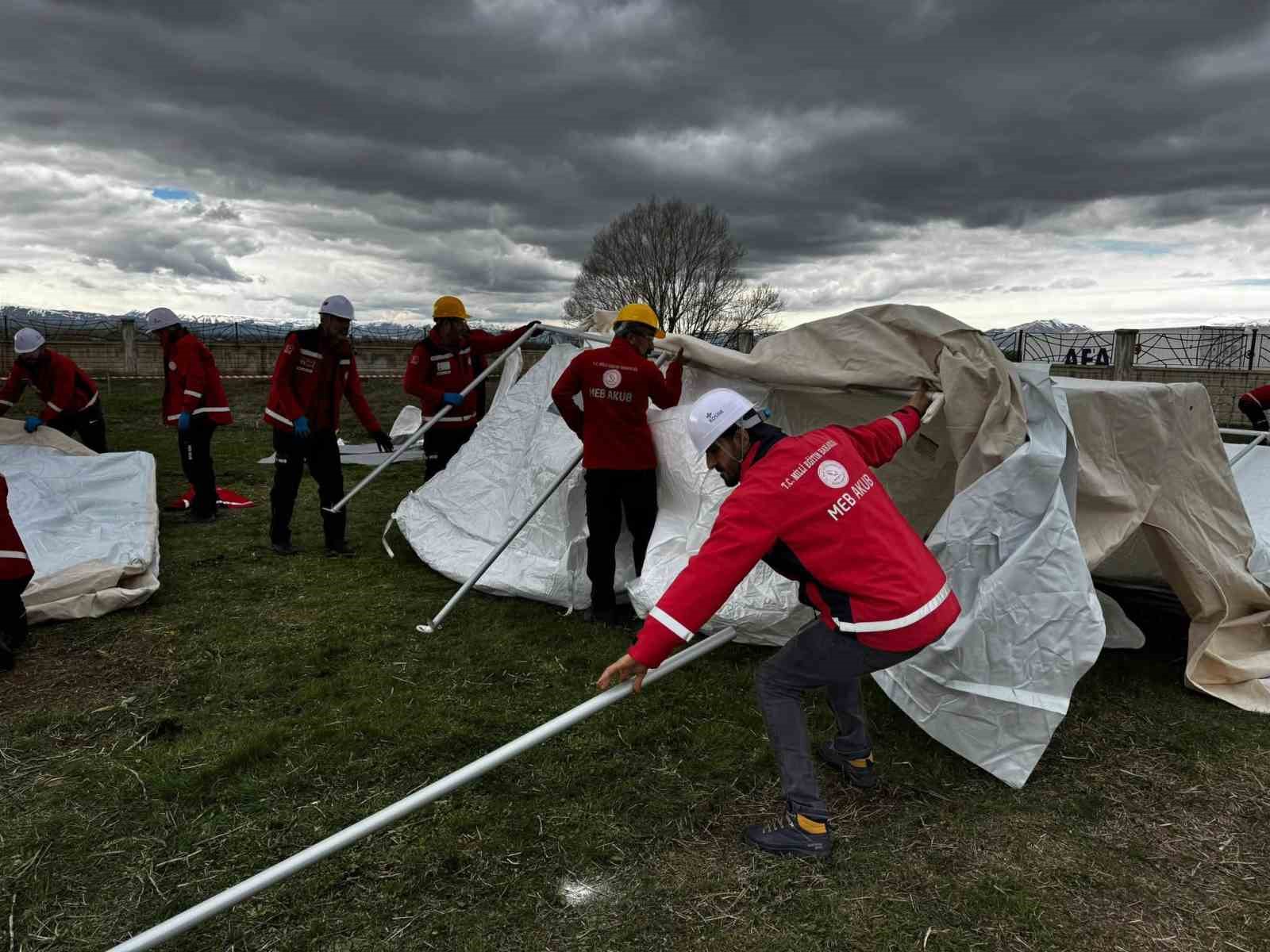 Muş’ta MEB AKUB ekibine akreditasyon
