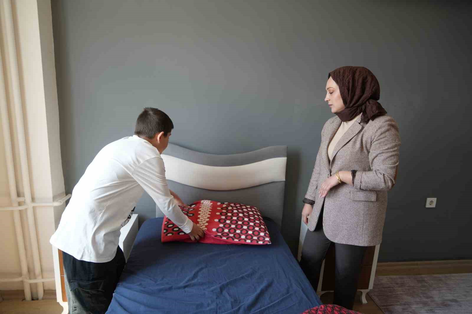 Muş’ta özel öğrencilere ev ortamında yaşam becerisi eğitimi
