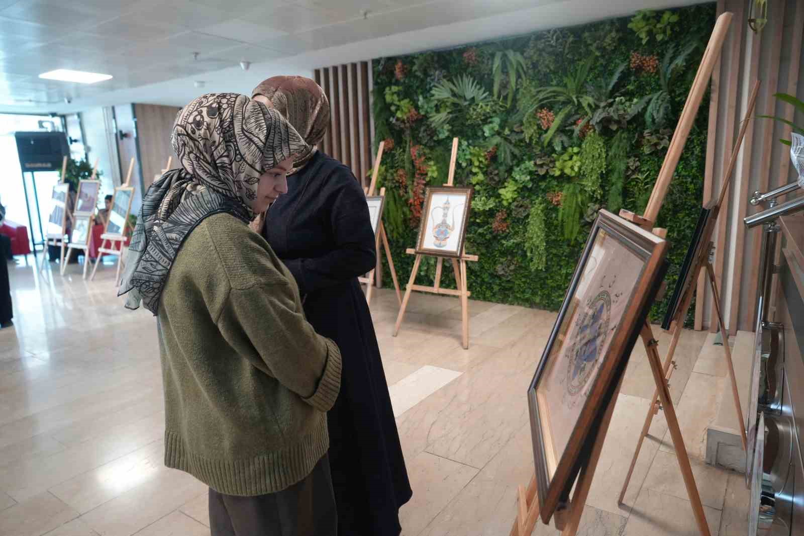 Muş’ta "Sanatın Diliyle Değerlerimiz" sergisi açıldı
