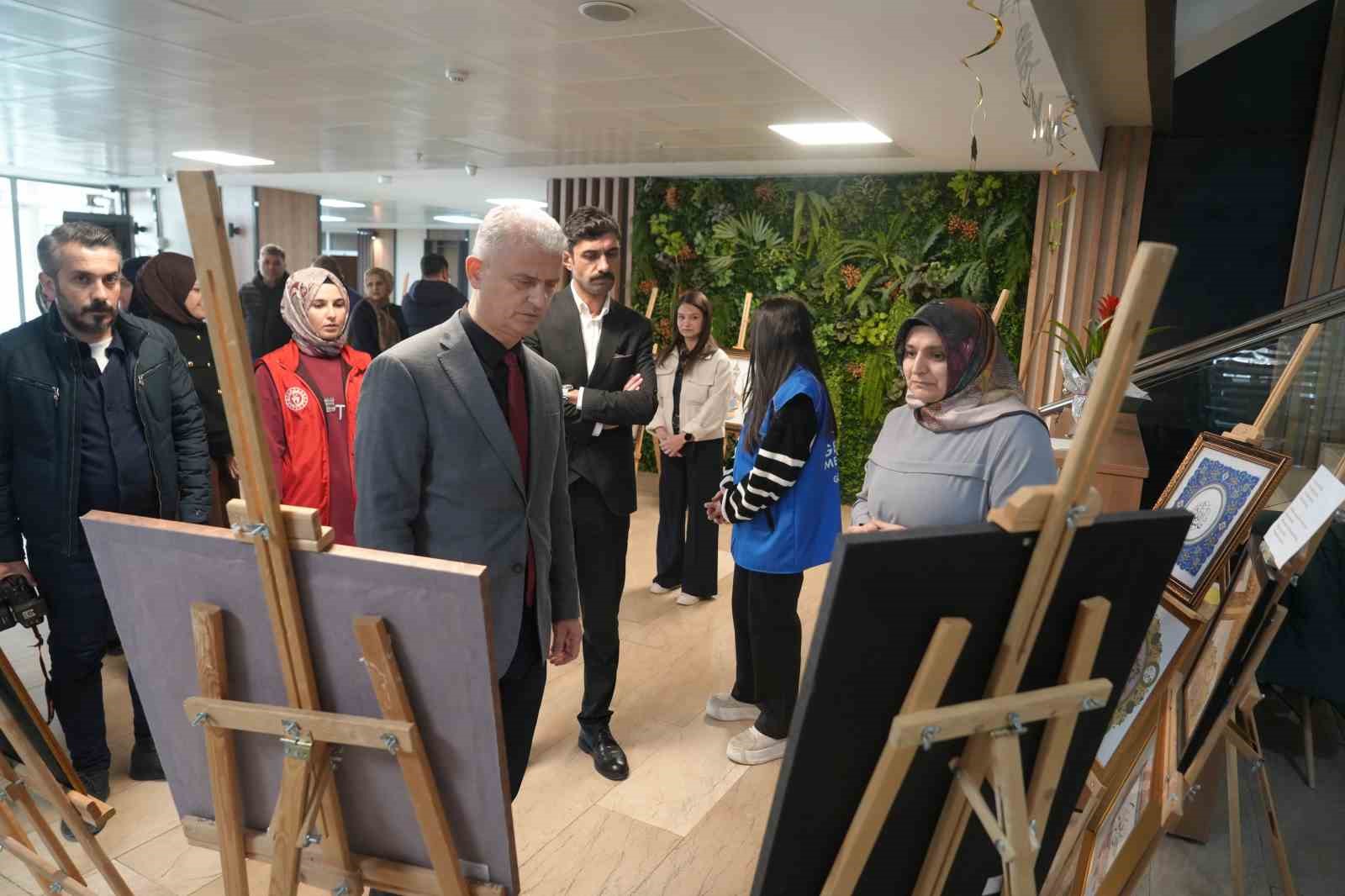 Muş’ta "Sanatın Diliyle Değerlerimiz" sergisi açıldı
