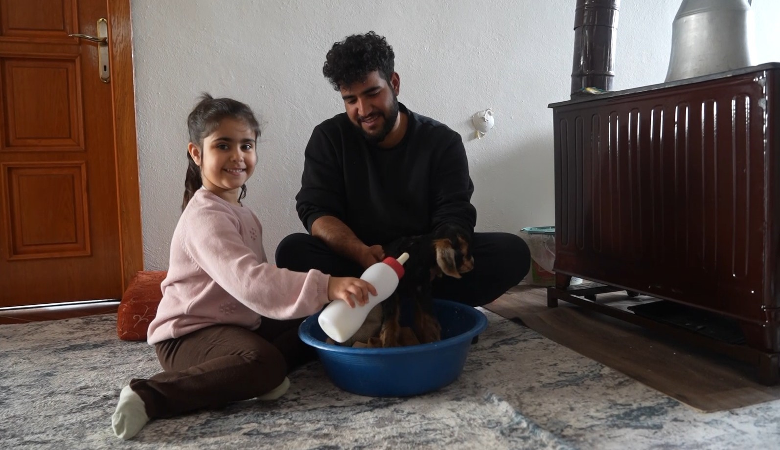 Muş’ta yeni doğan oğlaklara özenli bakım
