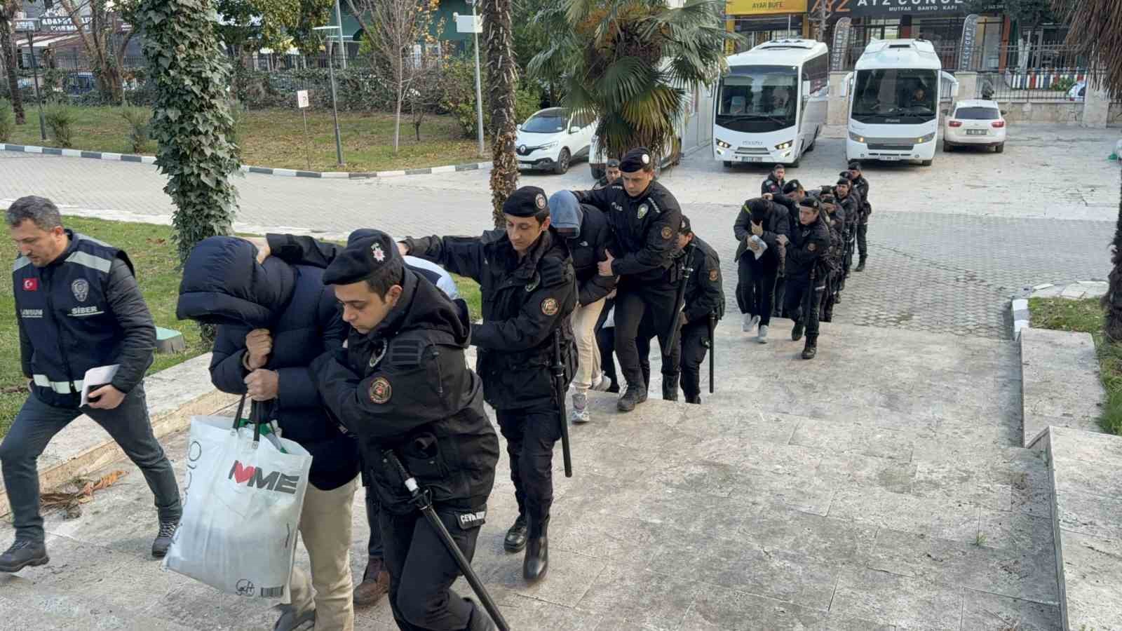 Müstehcenlik operasyonunda 17 kişi daha adliyeye sevk edildi
