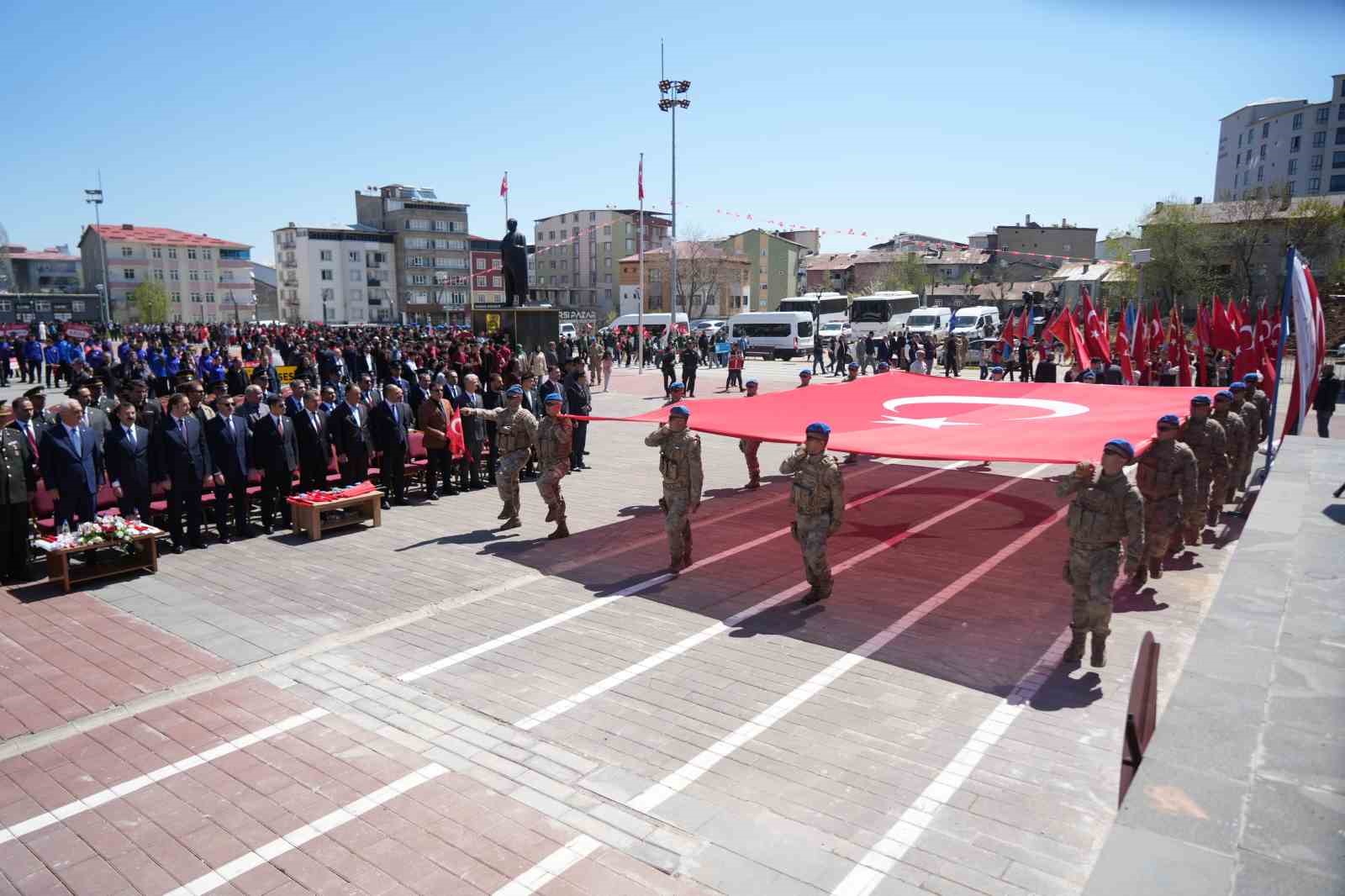Muş’un kurtuluşunun 109’uncu yılı törenle kutlandı
