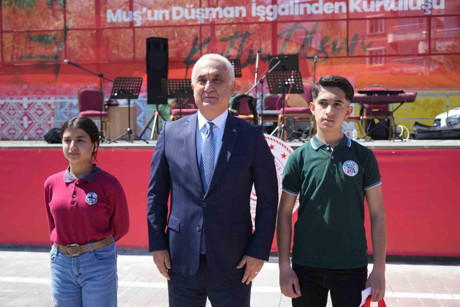 Muş’un kurtuluşunun 109’uncu yılı törenle kutlandı
