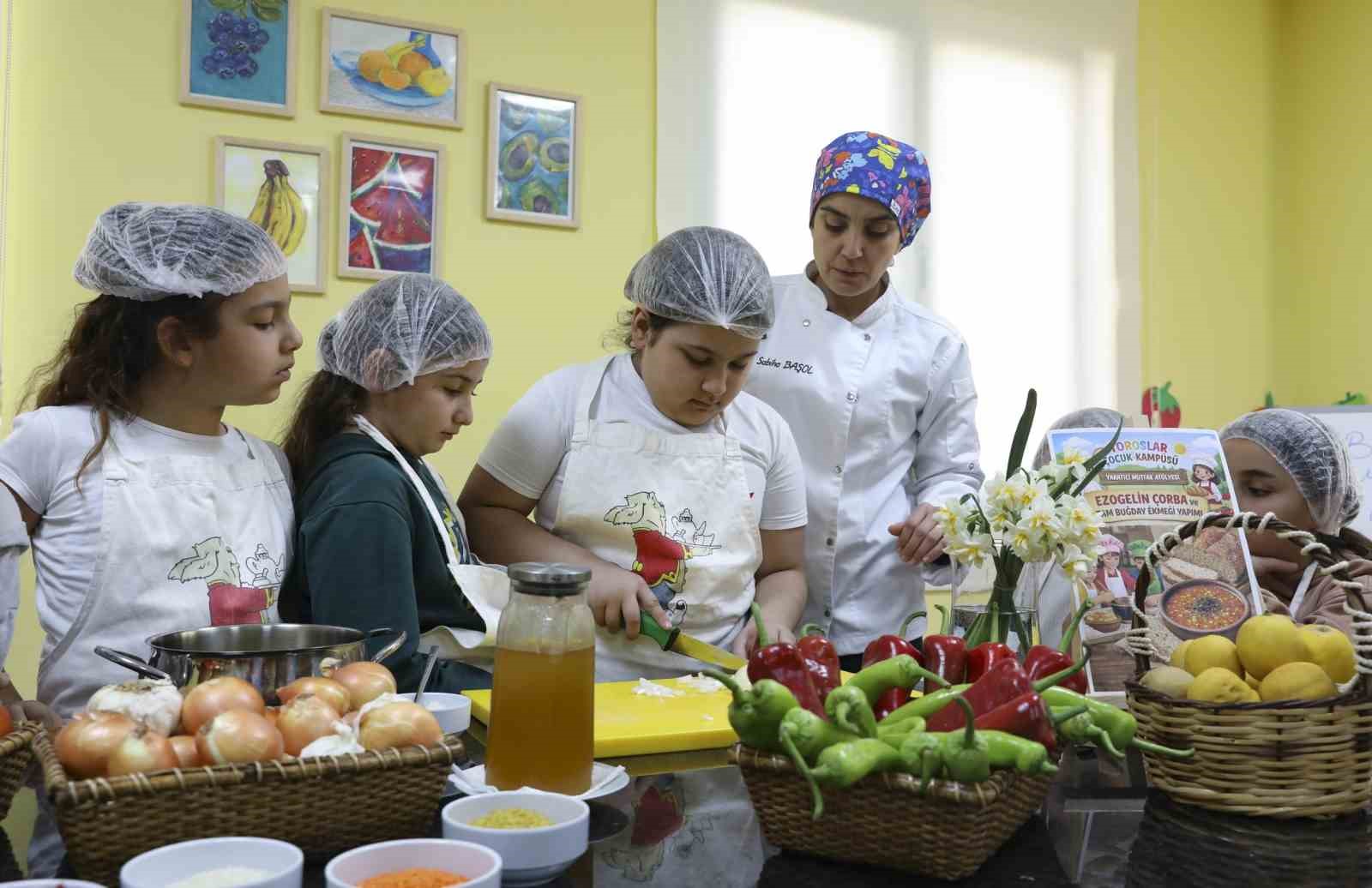Mutfak Atölyesi çocuklara yeni beceriler kazandırıyor

