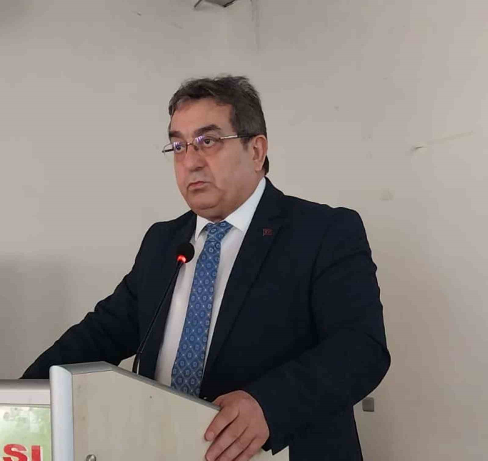 Mut’ta kayısının geleceği masaya yatırıldı
