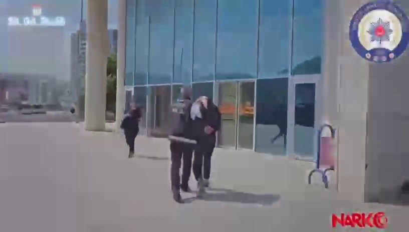 Müzik kutusundan milyonlarca TL’lik uyuşturucu çıktı
