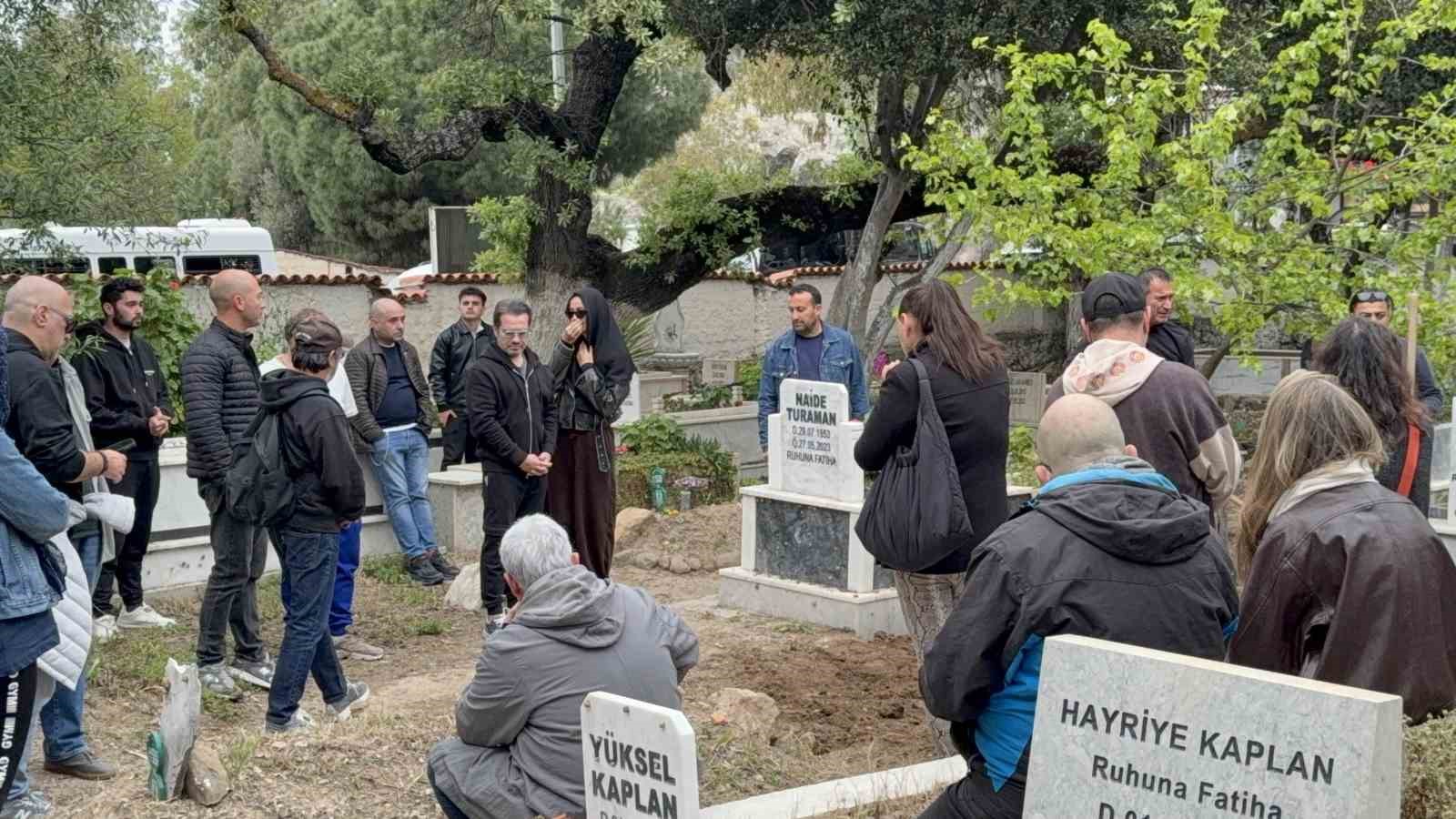 Müzisyen Kemal Cem Öcal, Bodrum’da son yolculuğuna uğurlandı
