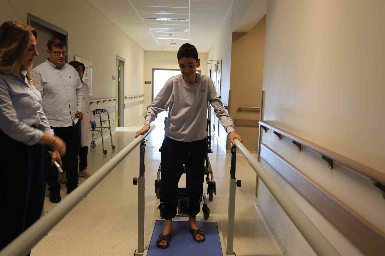 Nadir görülen hastalığa yakalanmıştı, başarılı ameliyatların ardından sağlığına kavuştu
