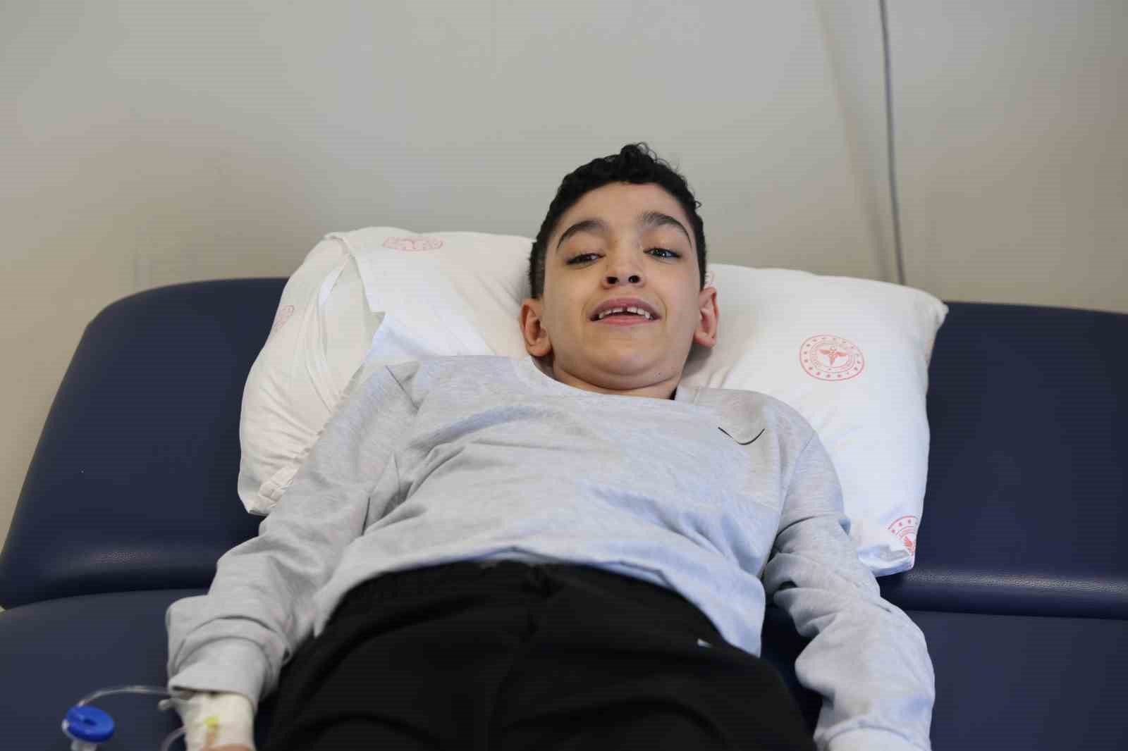 Nadir görülen hastalığa yakalanmıştı, başarılı ameliyatların ardından sağlığına kavuştu
