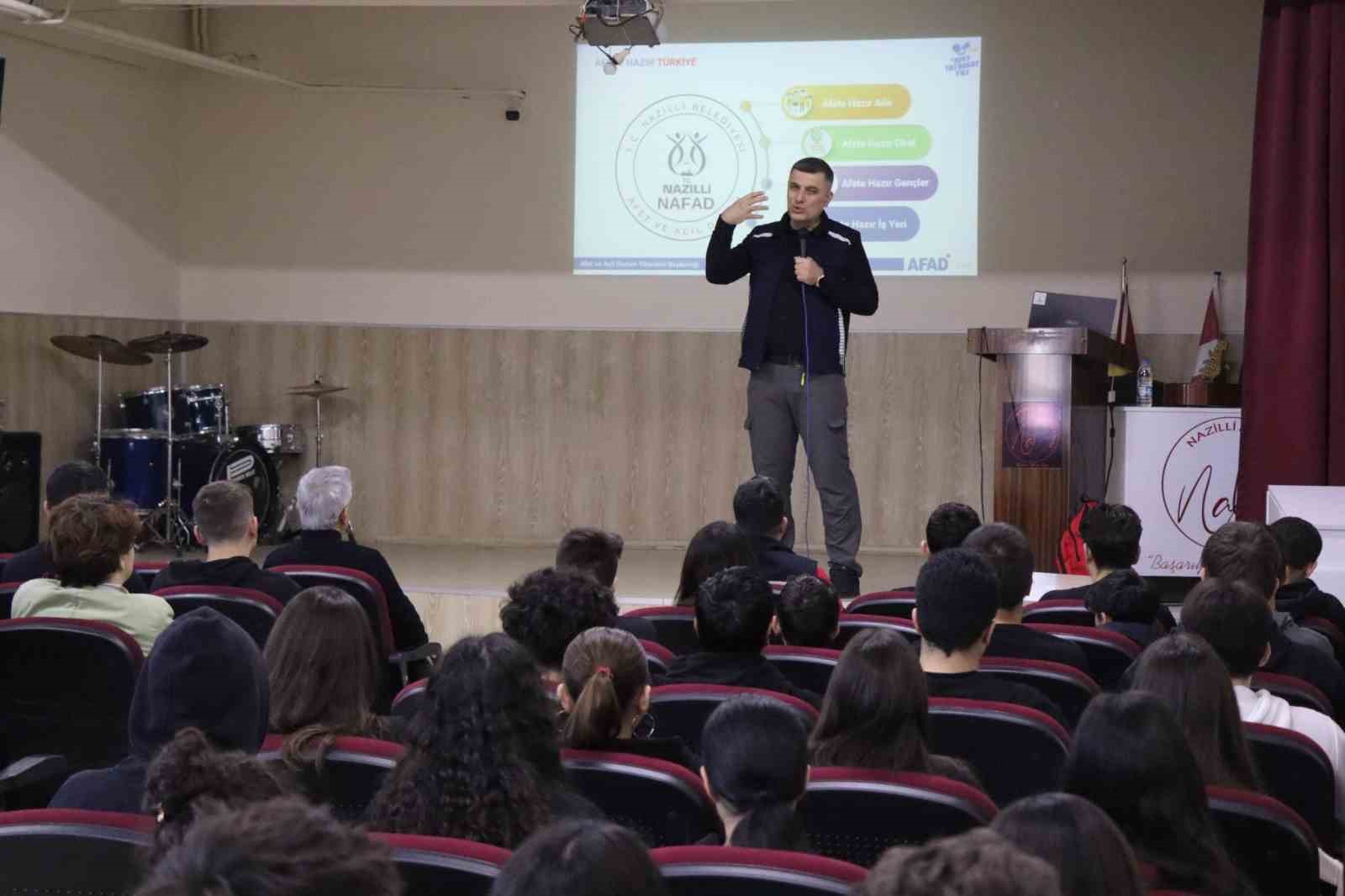 NAFAD ekiplerinden öğrencilere eğitim
