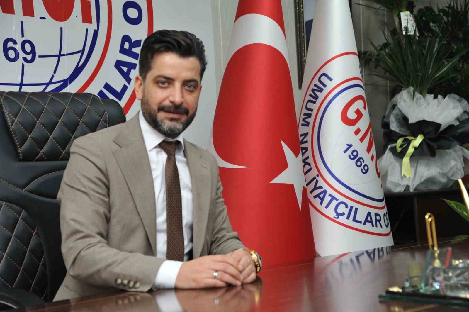 Nakliyatçılar Odası Başkanı Kaya’dan SRC Kurye düzenlemesine destek ve uyarı
Nakliyatçılar Odası Başkanı Kaya’dan SRC Kurye düzenlemesine destek ve uyarı