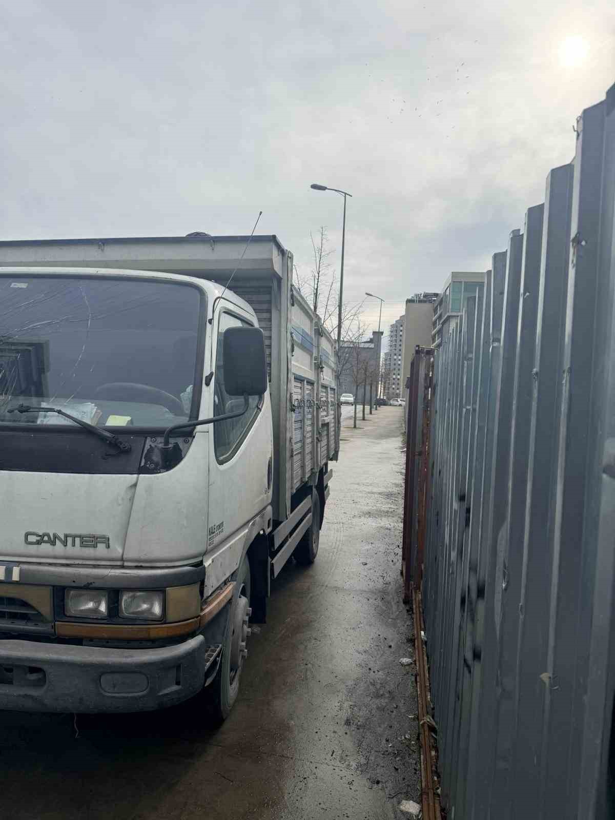 "Nakliye çetesine" İstanbul merkezli 6 ilde operasyon
