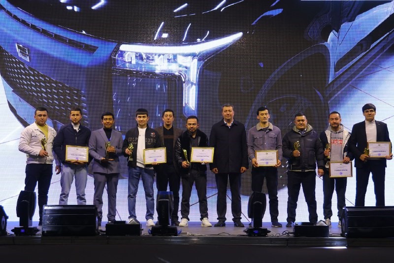 Namangan Otomobil Festivali’ne büyük ilgi
