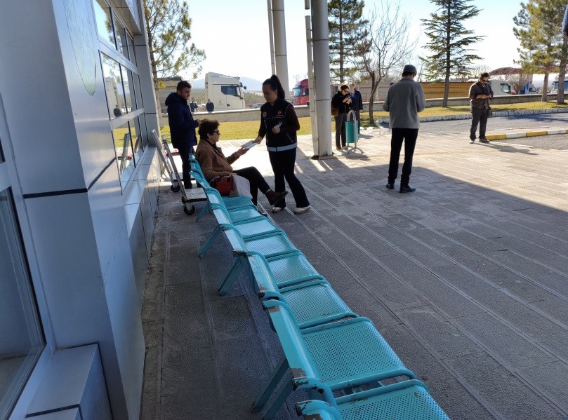 Narkotik ekiplerinden vatandaşlara bilgilendirme
