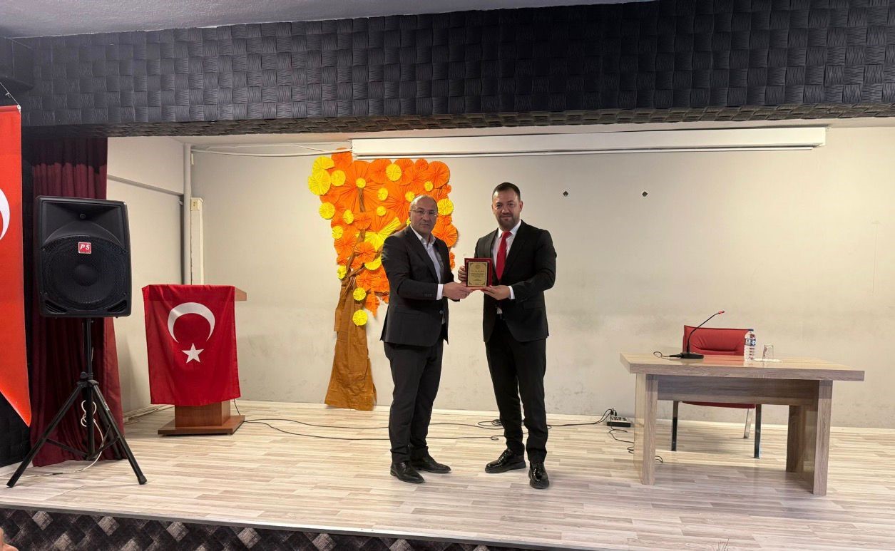 Narman’da LGS ve YKS öğrencilerine motivasyon semineri düzenlendi
