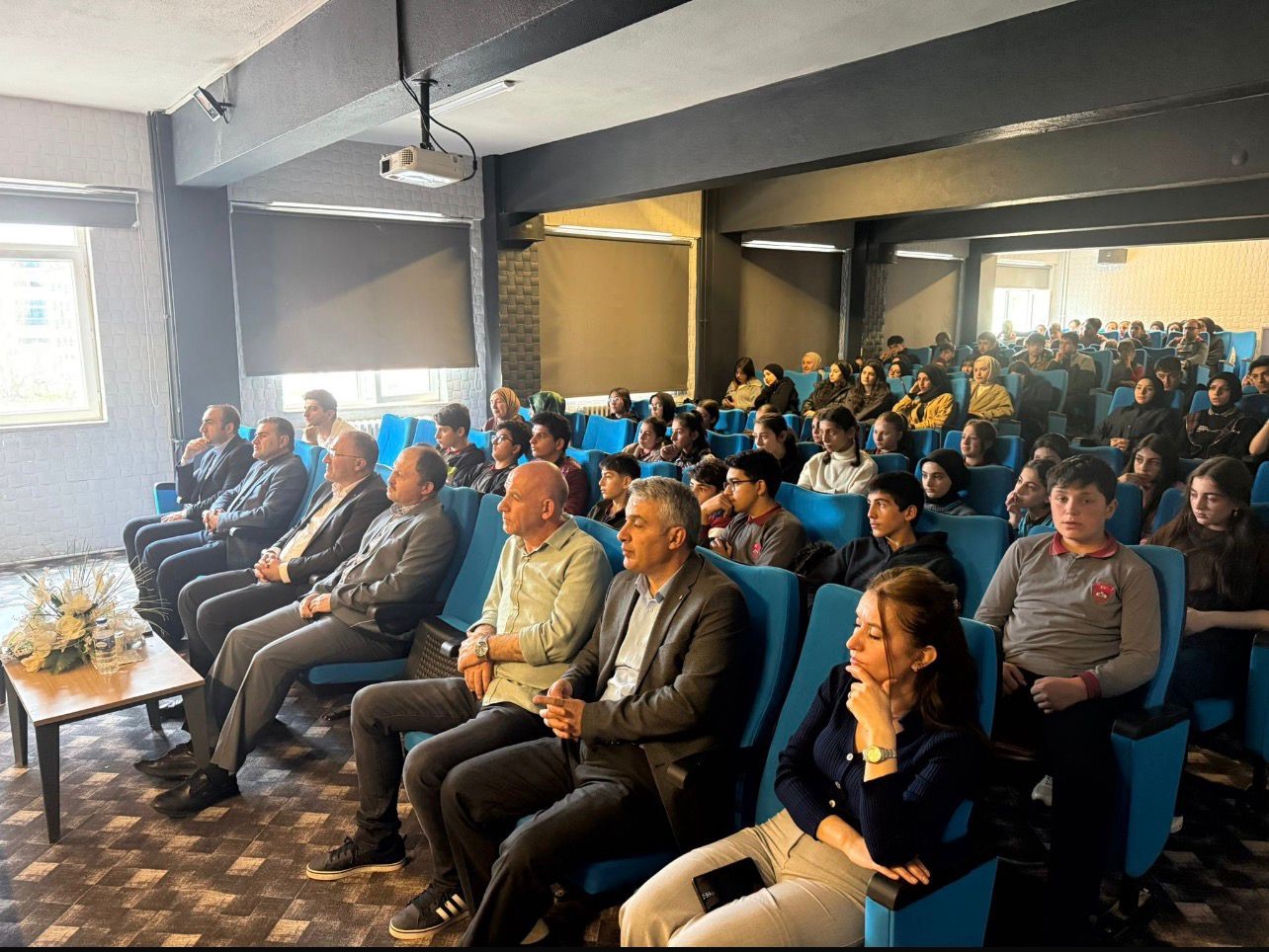 Narman’da LGS ve YKS öğrencilerine motivasyon semineri düzenlendi
