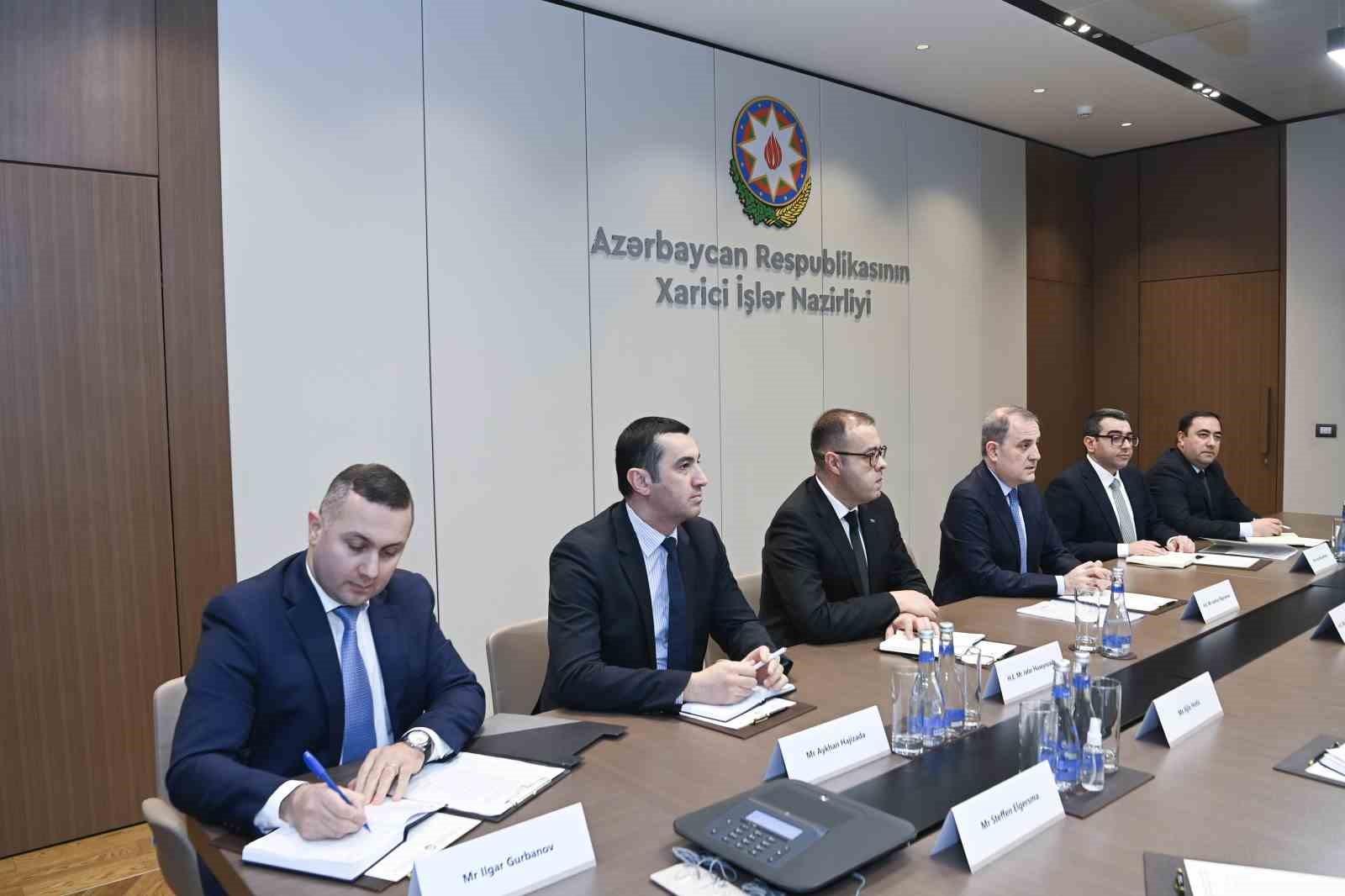 NATO Genel Sekreter Yardımcısı Shekerinska, Azerbaycan Dışişleri Bakanı Bayramov ile bir araya geldi
NATO Genel Sekreter Yardımcısı Shekerinska, Azerbaycan Dışişleri Bakanı Bayramov ile bir araya geldi
