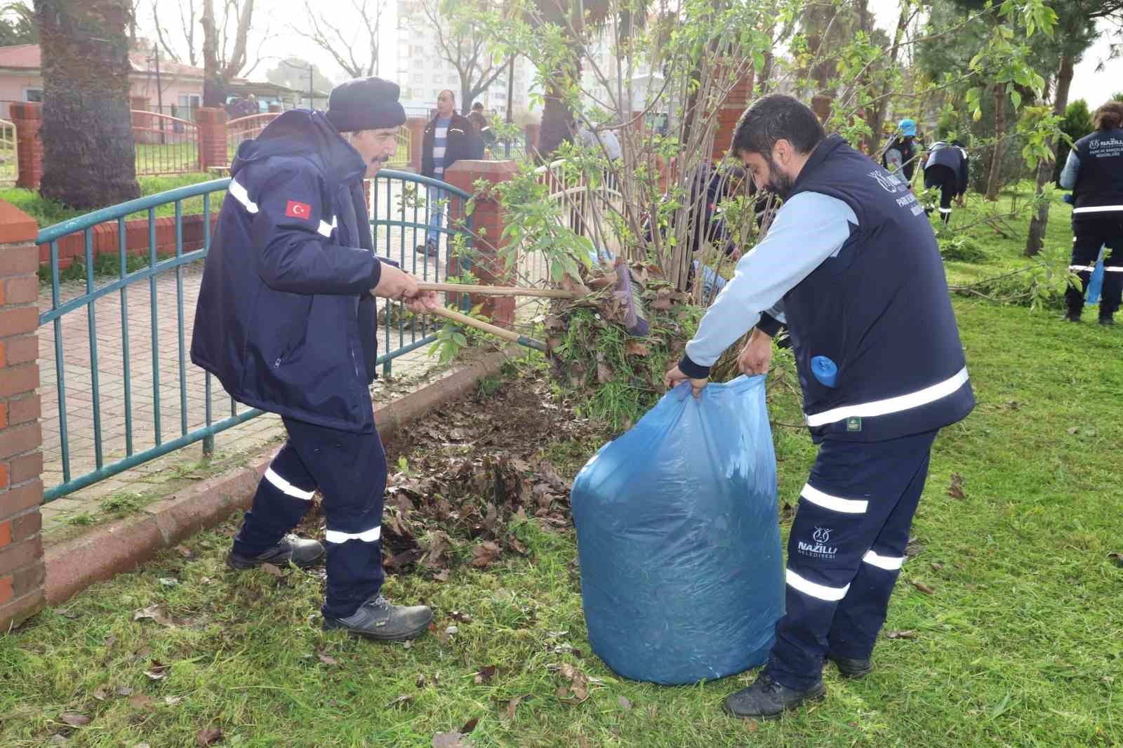 Nazilli Belediyesi yürüyüş yollarını bakıma aldı
