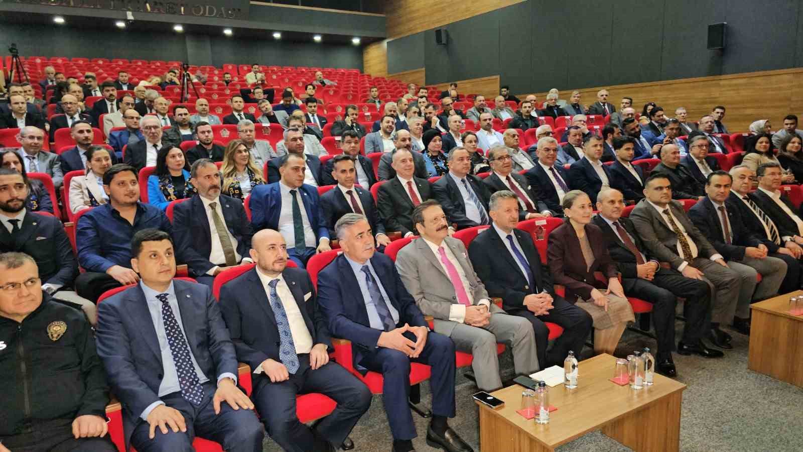 Nazilli Ticaret Odası 100’üncü yılını törenle kutladı
Nazilli Ticaret Odası 100’üncü yılını törenle kutladı