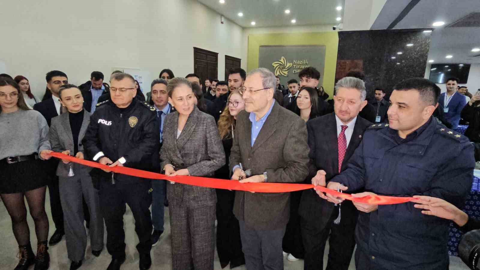 Nazilli’de ADÜ’lü öğrencilerin projeleri görücüye çıktı
Nazilli’de ADÜ’lü öğrencilerin projeleri görücüye çıktı