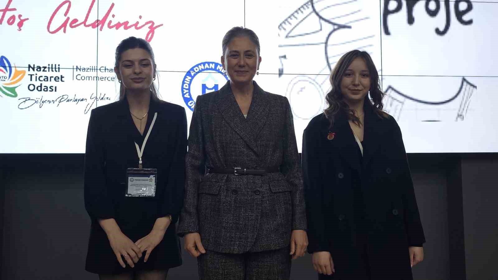 Nazilli’de ADÜ’lü öğrencilerin projeleri görücüye çıktı
Nazilli’de ADÜ’lü öğrencilerin projeleri görücüye çıktı