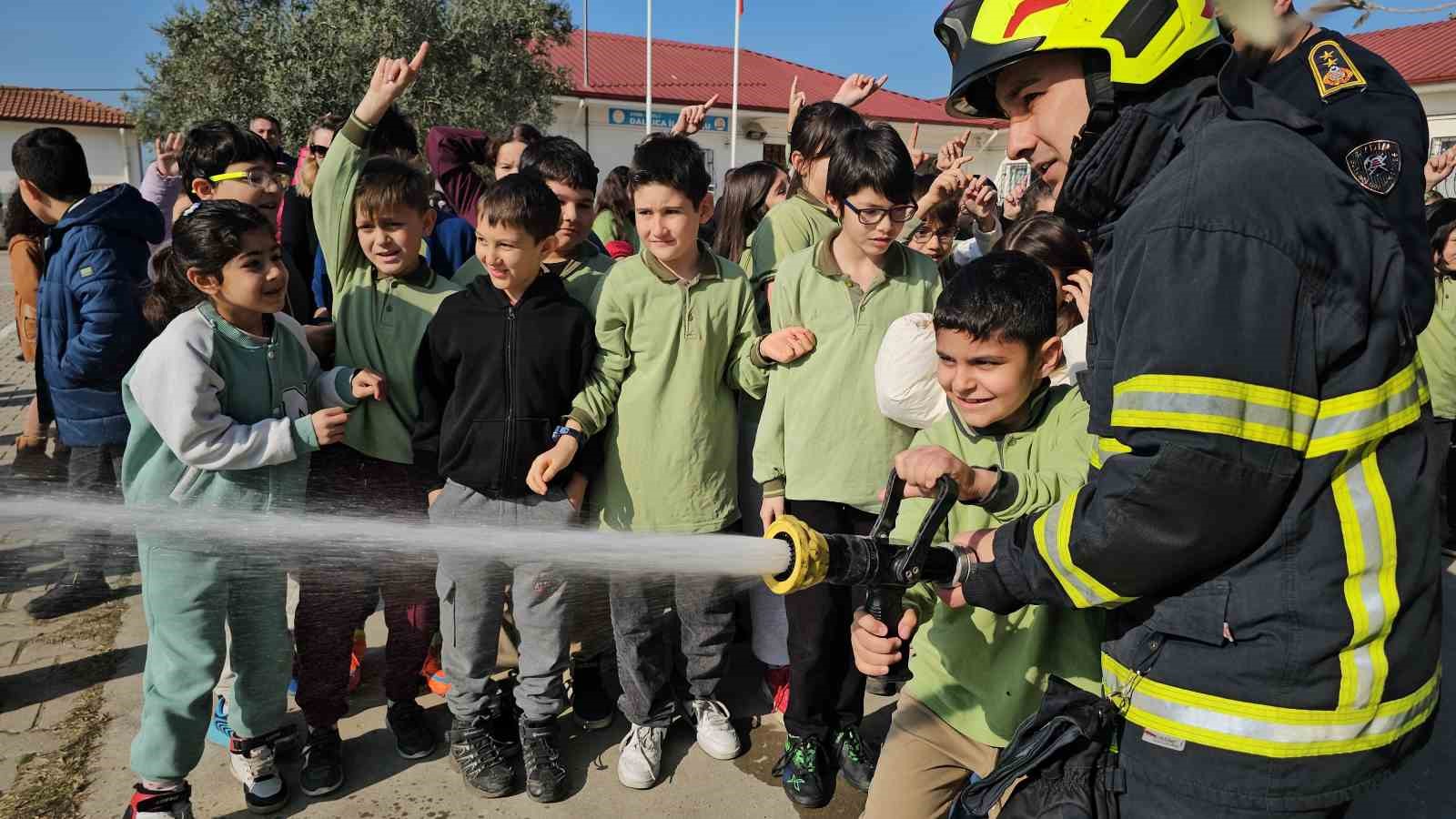 Nazilli’de öğrencilere ’Ormanları Koruma, Afet ve Yangın Eğitimi’ verildi
