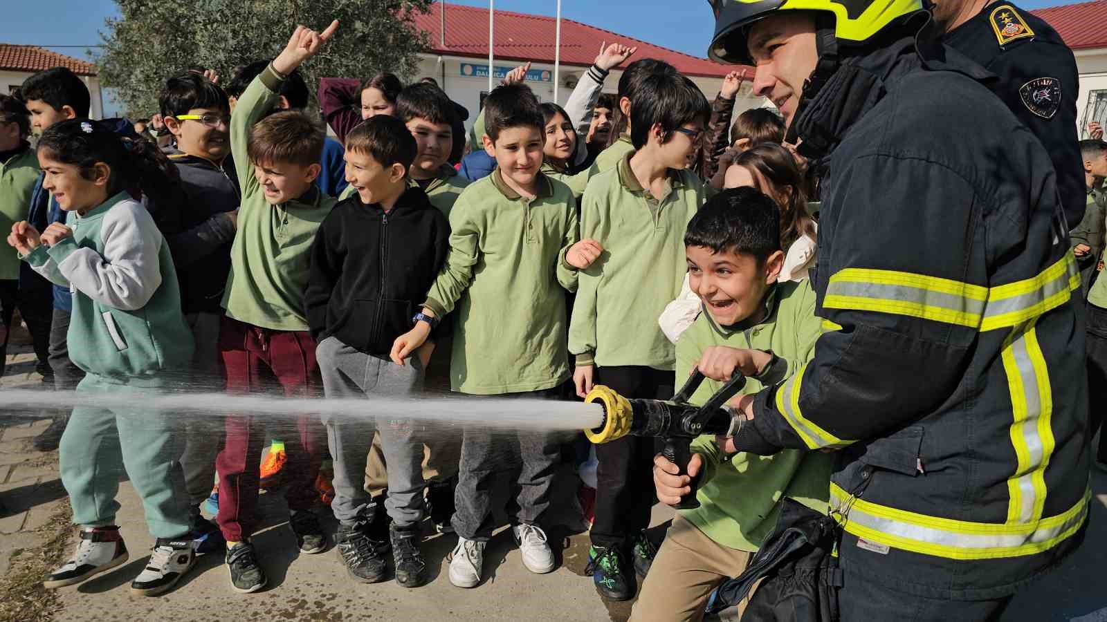 Nazilli’de öğrencilere ’Ormanları Koruma, Afet ve Yangın Eğitimi’ verildi

