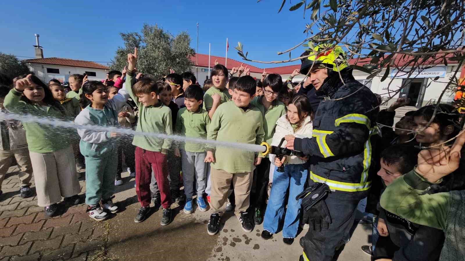 Nazilli’de öğrencilere ’Ormanları Koruma, Afet ve Yangın Eğitimi’ verildi
