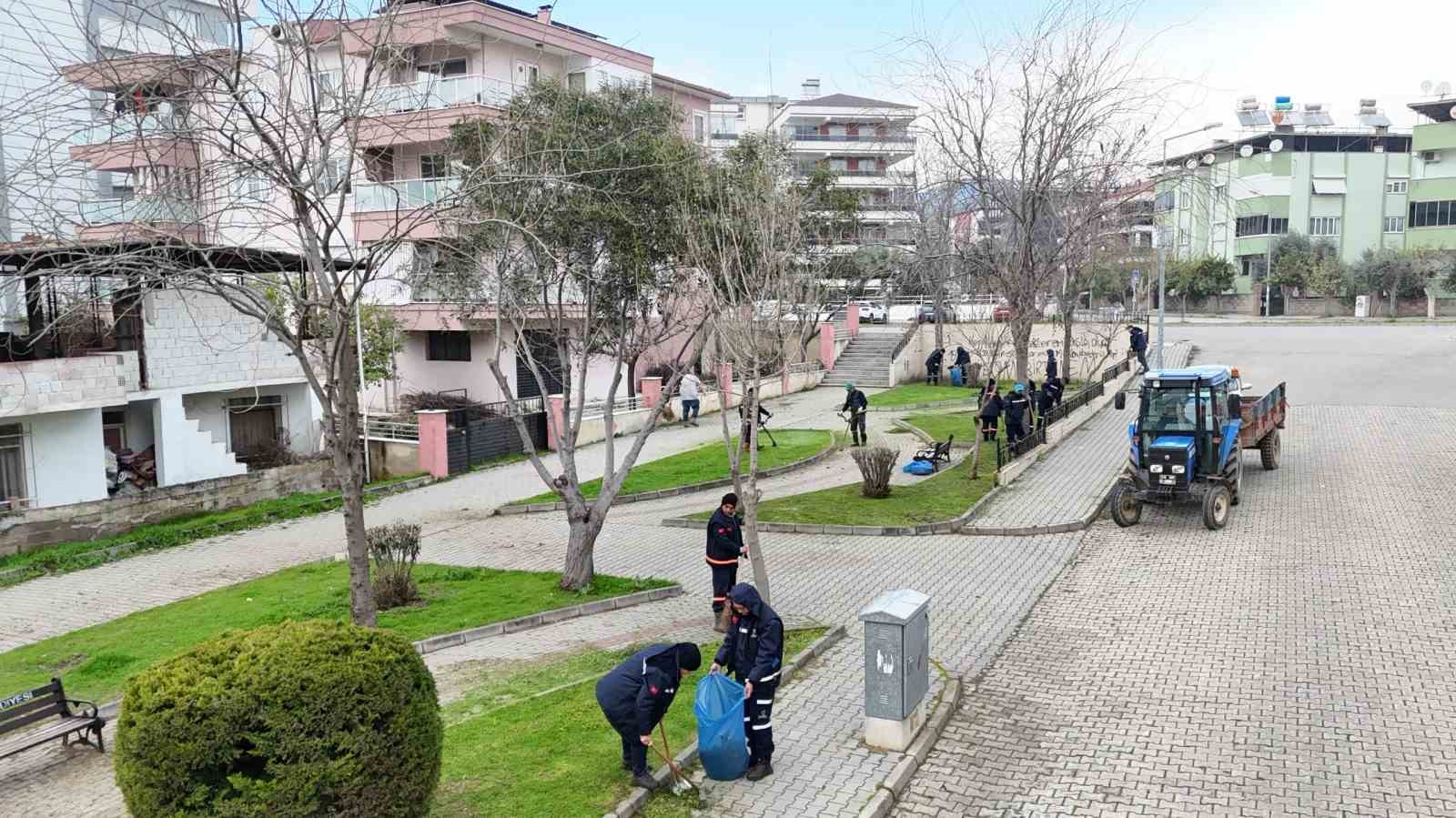 Nazilli’de parklar bahara hazırlanıyor
