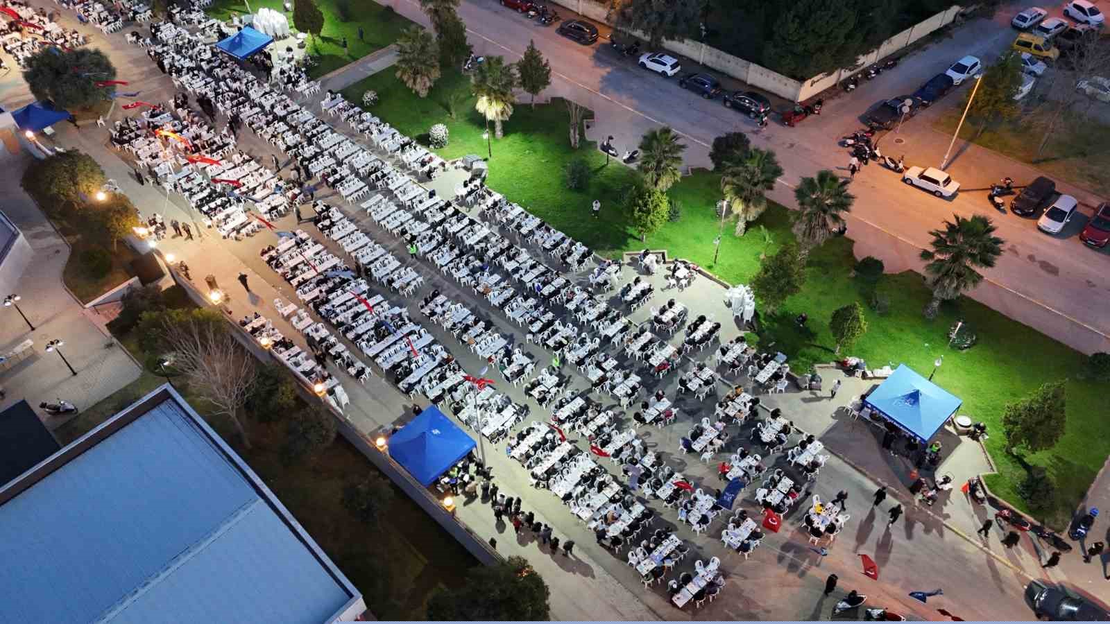 Nazilli’de vatandaşlar iftar sofrasında buluştu
