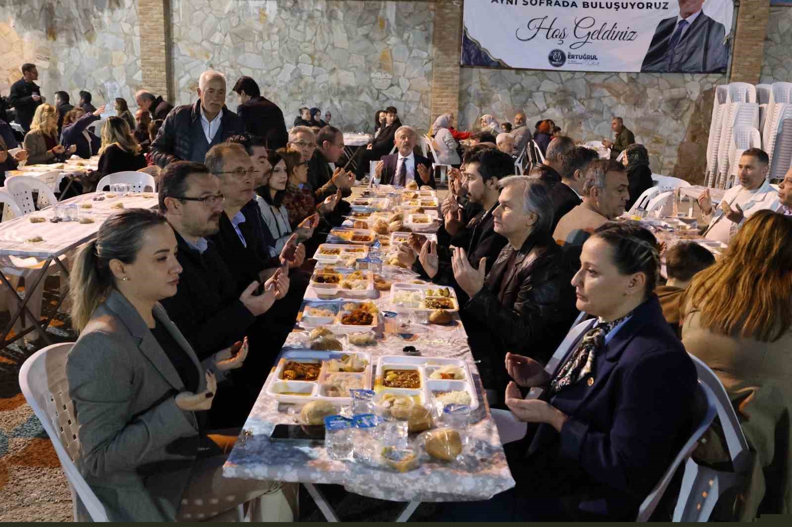 Nazilli’de vatandaşlar iftar sofrasında buluştu
