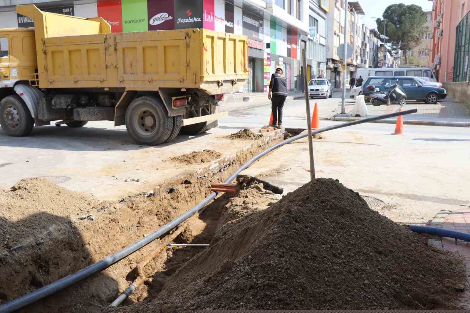 Nazilli’nin 50 yıllık iyi su hattı yenilendi
