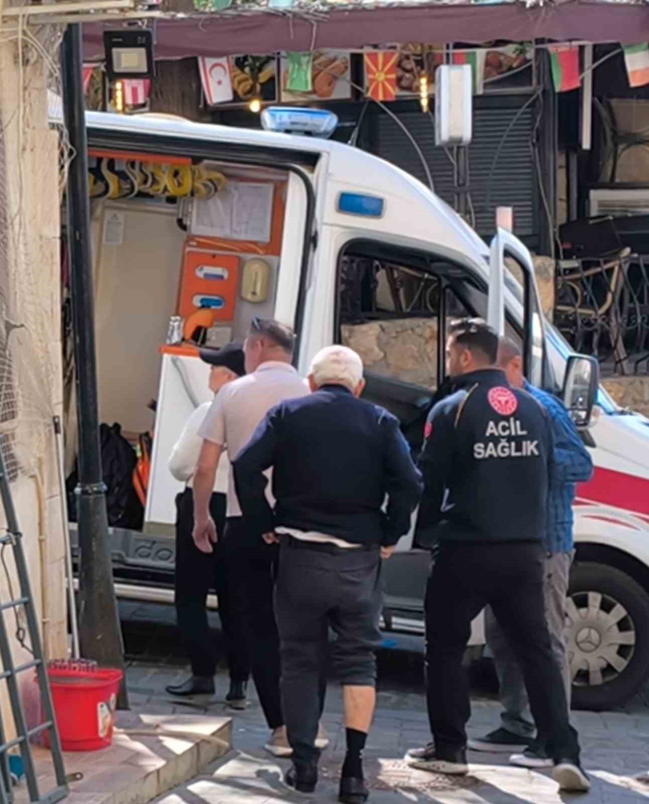 ’Neden video çekiyorsun’ tartışması kanlı bitti: 3 yaralı
