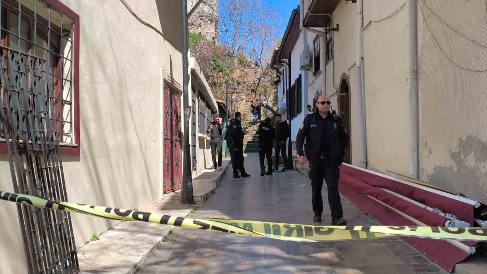 ’Neden video çekiyorsun’ tartışması kanlı bitti: 3 yaralı
